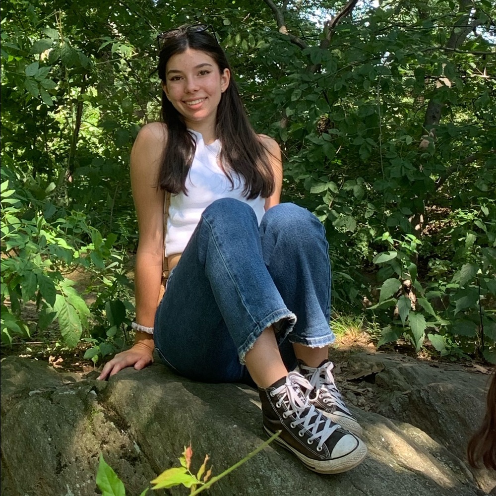 Meet your Posher, Abigail